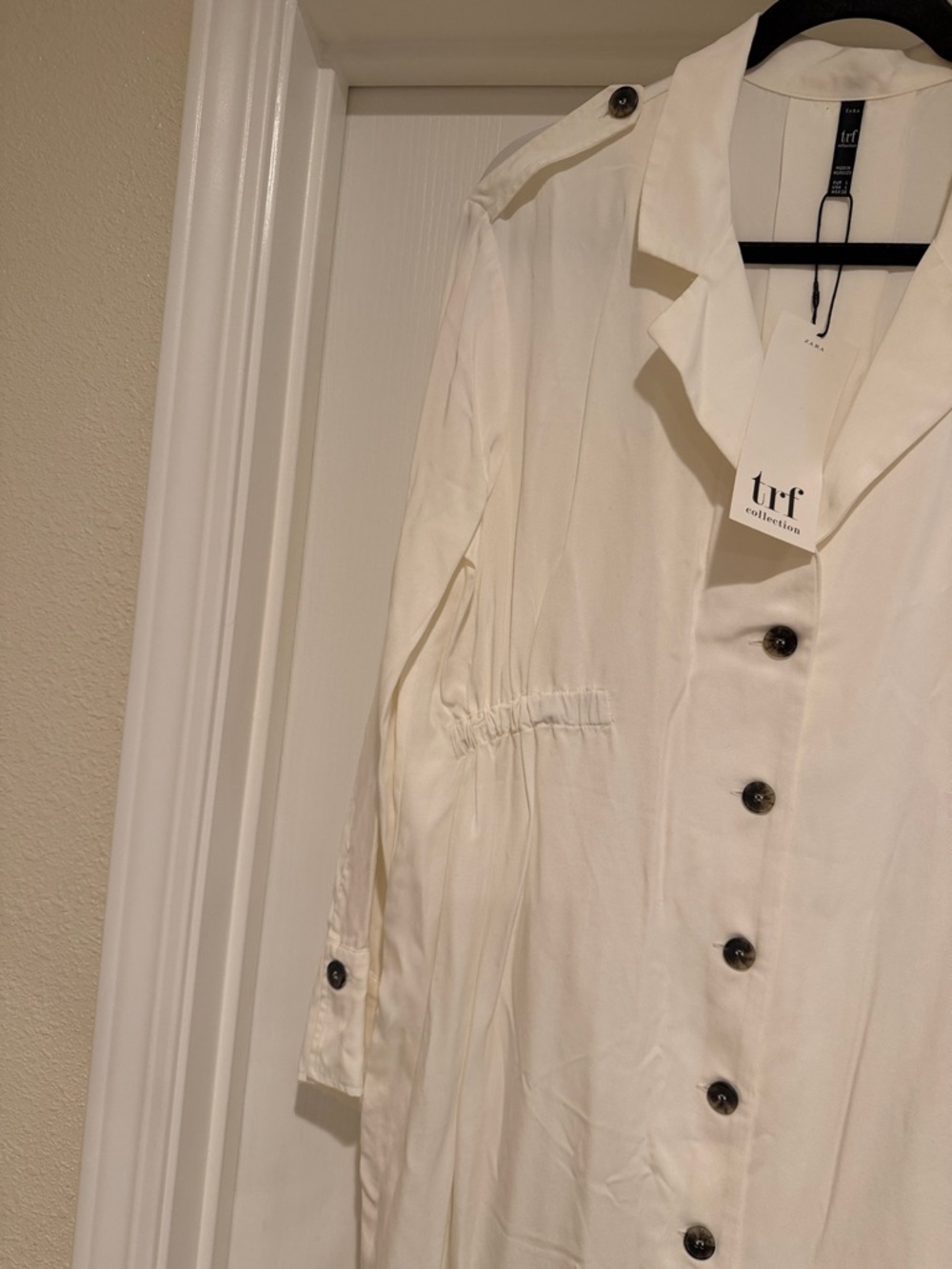 New Zara White Oversized Shirt
MIDI Dress Size Large - Picture 5 of 11